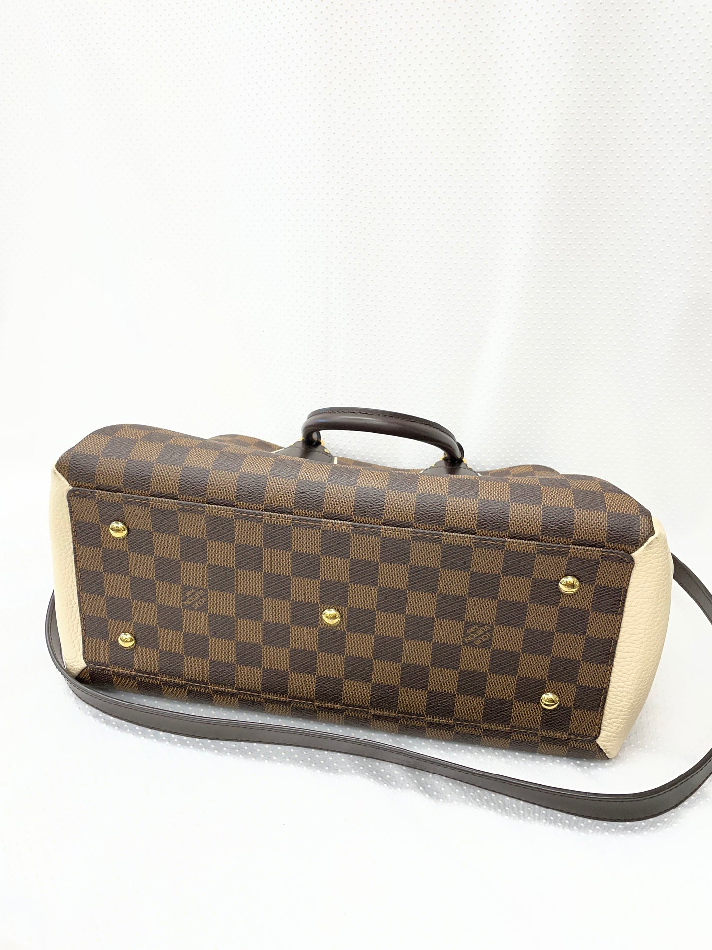 Handbag Luxury Designer By Louis Vuitton In Brown & Cream, Size:Medium