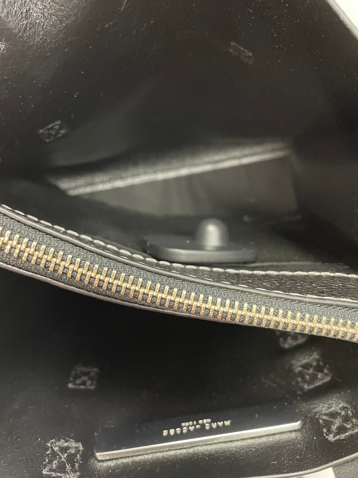 Crossbody Luxury Designer By Marc Jacobs In Silver, Size:Medium