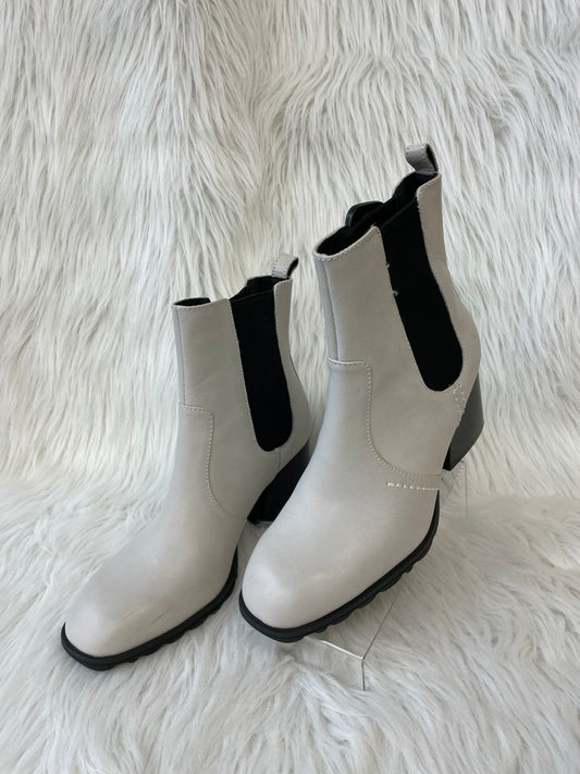 Boots Ankle Heels By Clothes Mentor  Size: 8